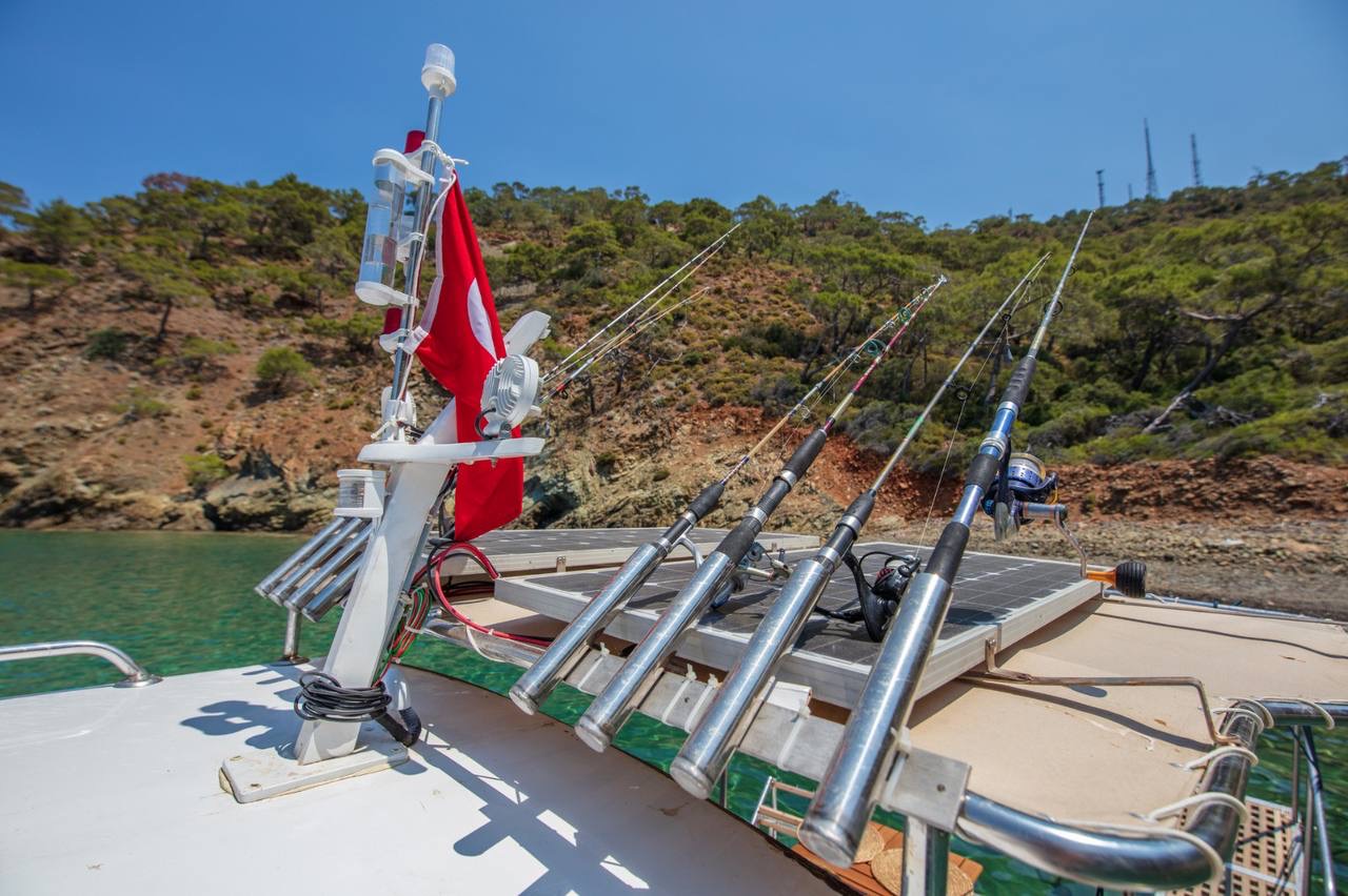 Fethiye'den Özel Yatla Adalar Turu ve Balık Avı