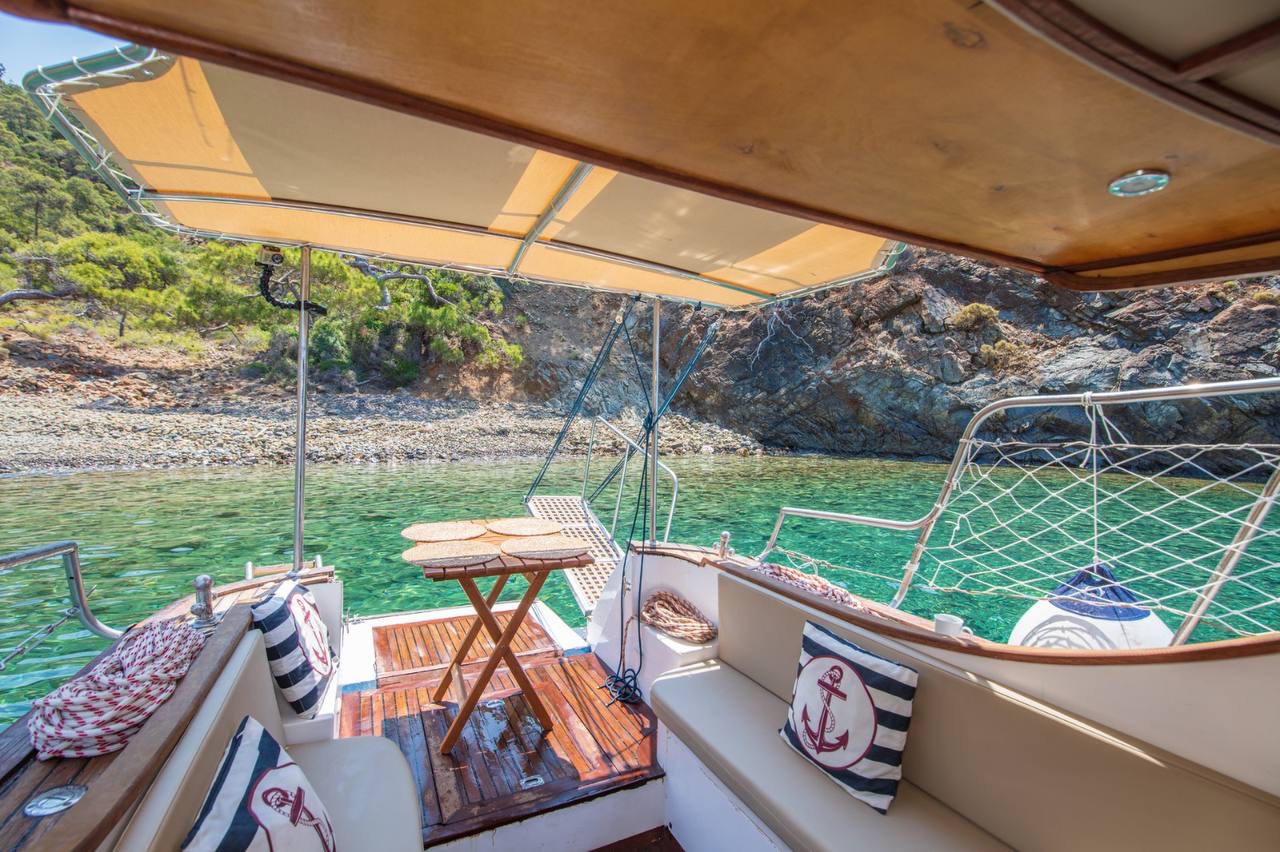 Fethiye'den Özel Yatla Adalar Turu ve Balık Avı