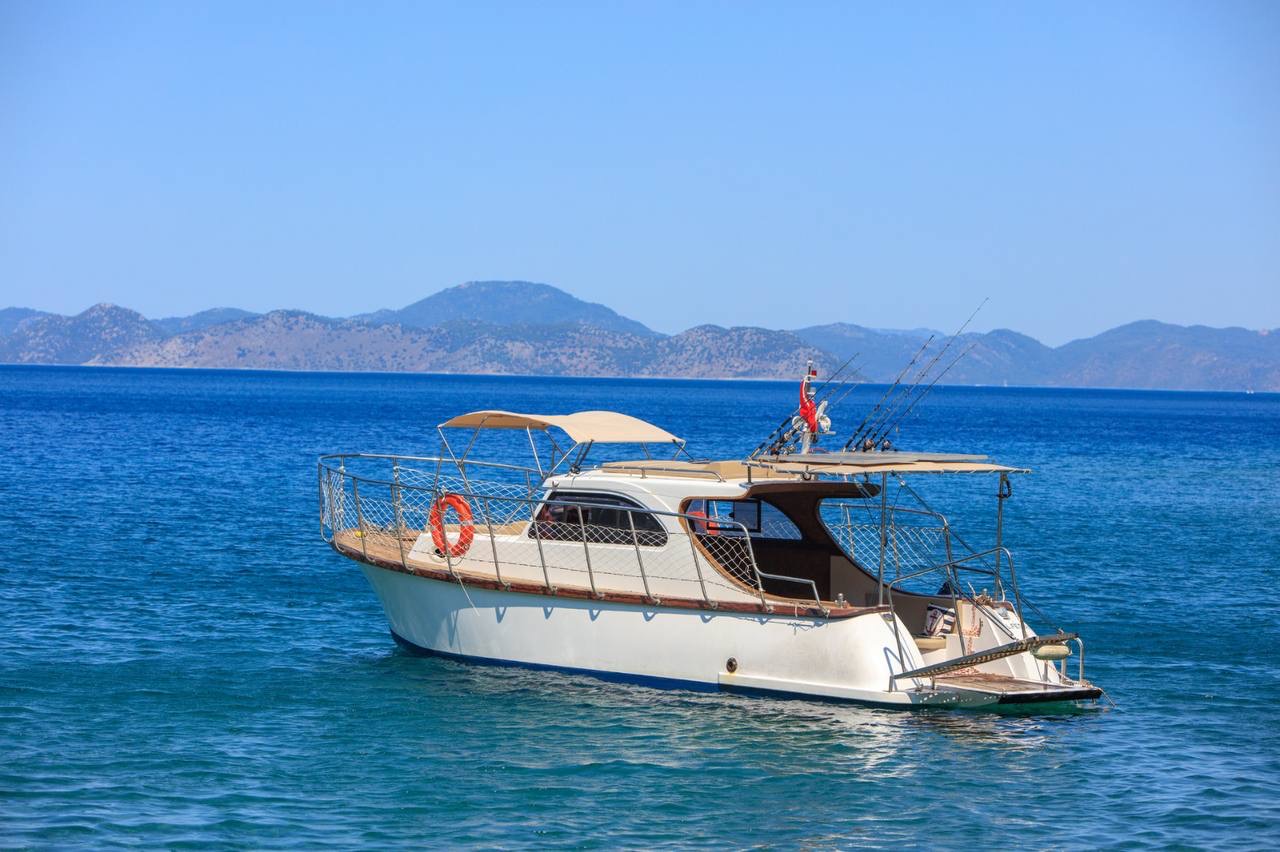 Fethiye'den Özel Yatla Adalar Turu ve Balık Avı